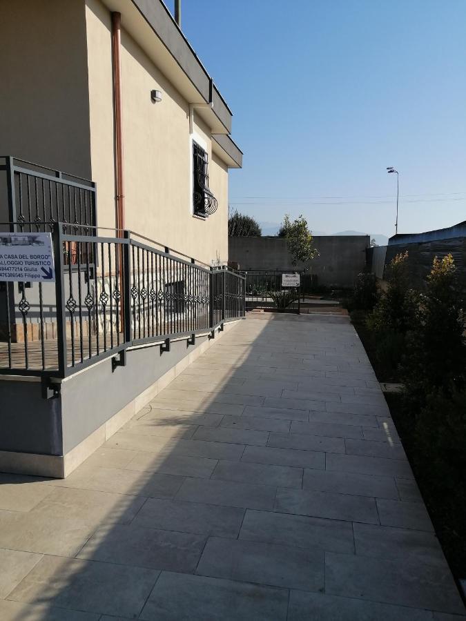 La Casa Del Borgo-Intero Appartamento Latina Exterior photo